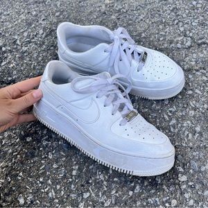 Nike Air Force 1 Sage Low